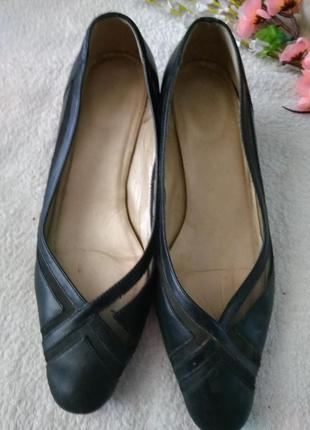 Туфлі.