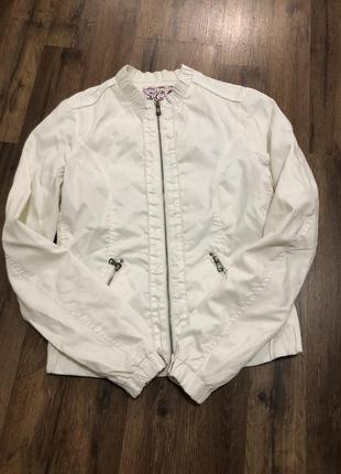 Куртка ветровка