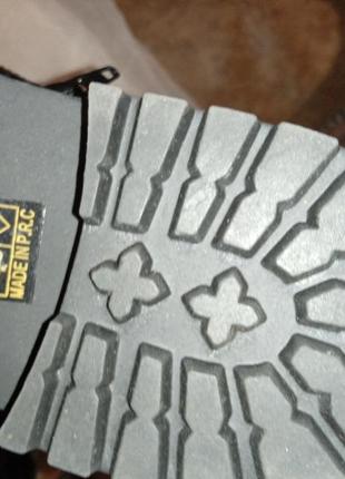 Женские ботинки