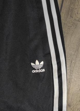 Спортивні штани adidas originals2 фото