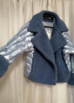 Куртка косуха оверсайз с мехом барашек тедди каракуль , вставки перламутровой стёганой плащёвки фасо2 фото