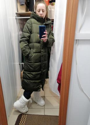 Зимнее  стёганое пальто -куртка    с капюшоном (не отстёгивается)   ориентируйтесь исключительно на8 фото