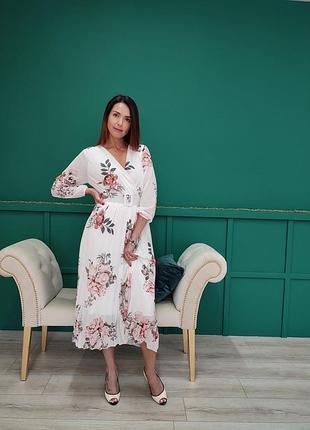 Неймовірно краси сукня