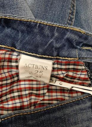 Actbins брендовые синие  джинсы на девочку декор кристаллы в металле8 фото