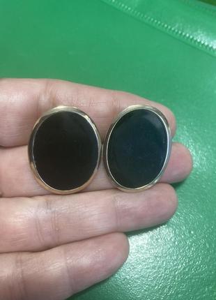 Сережки пустивши вінтаж емаль в золотому тоні