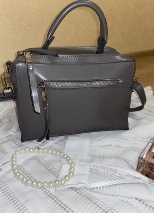 Жіноча шкіряна сумка саквояж сіра, підкладка порвана1 фото