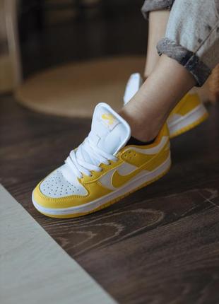 Кросівки sb dunk low кросівки yellow7 фото