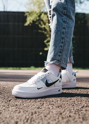 Кросівки air force 1 lv8 ultra white кроссовки