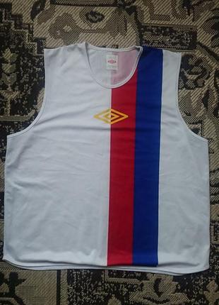 Фірмова майка umbro,оригінал,розмір l-xl.