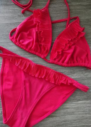 Яркий купальник