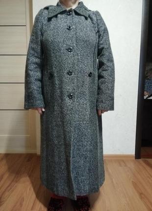 Пальто з капюшоном жіноче довге