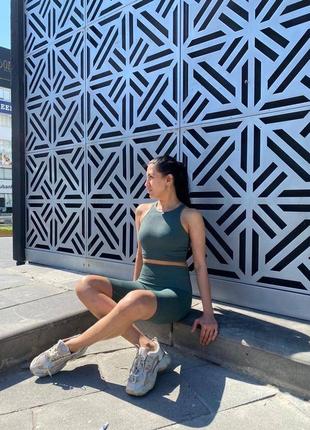 Костюм (топ+шорты)