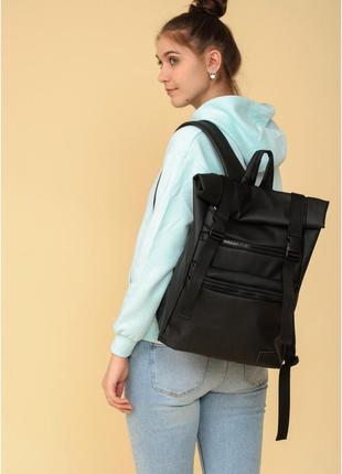 Жіночий рюкзак ролл чорний3 фото