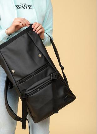 Жіночий рюкзак ролл чорний5 фото
