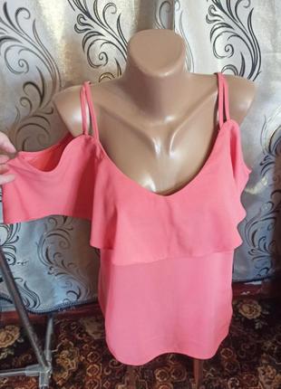 Нежная блуза с открытыми плечами george