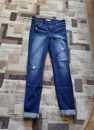 Джинсы hollister