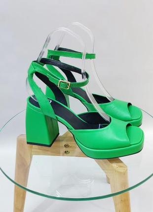 Ексклюзивні босоніжки жіночі натуральна італійська шкіра зелені трава