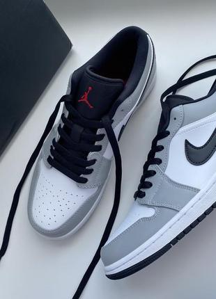 Кроссовки nike air jordan 1 low smoke grey2 фото