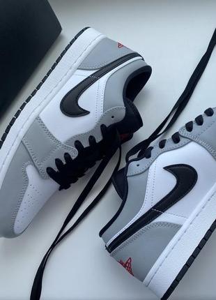 Кроссовки nike air jordan 1 low smoke grey3 фото