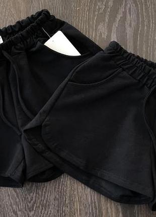 Шорти є кольори