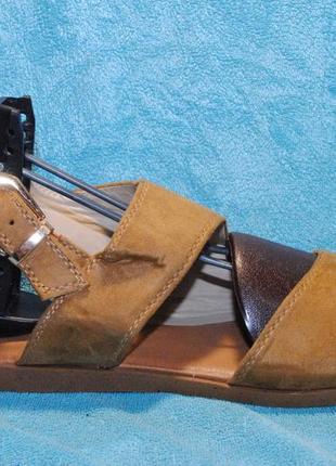 Босоніжки olive 40 розмір 9