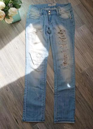 Женские летние джинсы с потертостями рваные размер 44/463 фото
