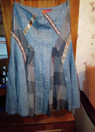 Спідниця міді