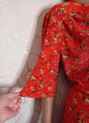 Сукня плісіровка в квітковий принт4 фото