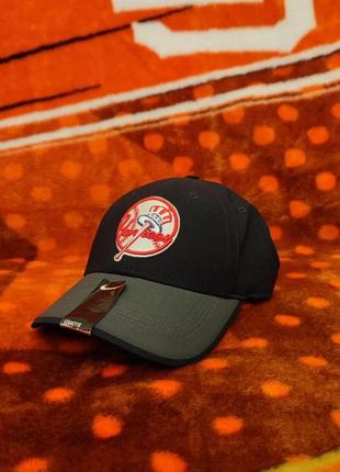 Оригинал. стрейчевая бейсболка nike legacy91 dri fit x mlb new york yankees.