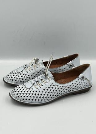 Балетки жіночі, натуральна шкіра, перфоровані