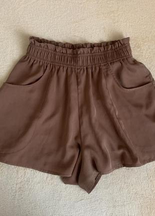 Шорты sinsay на 42-44р.