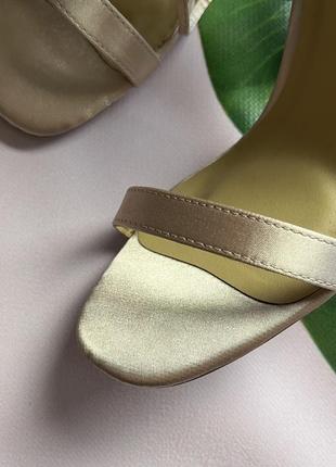 👡бежевые атласные босоножки на шнуровке высокий каблук/телесные босоножки со шнуровкой шпилька👡3 фото