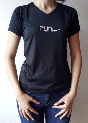 ✔️чёрная спортивная футболка nike оригинал/оригинальная спортивная футболка nike fit dry с надписью run✔️1 фото