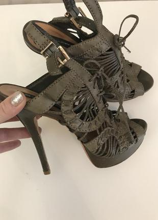 Босоніжки luciano carvari