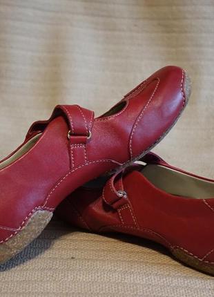 Комфортные красные фирменные кожаные мокасины clarks active air англия. 4  1/2. — цена 650 грн в каталоге Мокасины ✓ Купить женские вещи по доступной  цене на Шафе | Украина #93751173