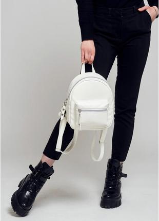 Маленький білий рюкзак жіночий жіночий4 фото