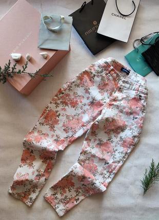 Шикарные джинсы скинни в цветочный принт