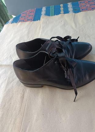 Зручні туфлі шкіра