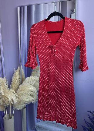 Плаття в горошок