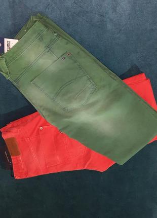 Стильные летние красные джинсы tommy hilfiger. размер-32/34.4 фото