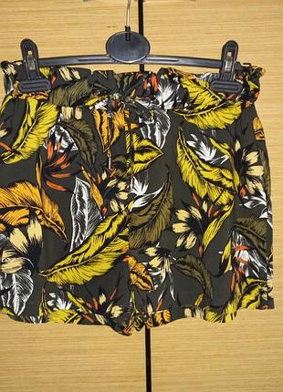Легкі жіночі шорти primark р. 44