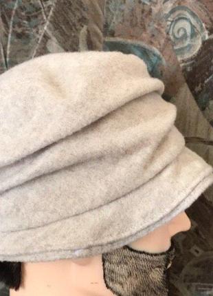 Шерстяний капелюшок andre