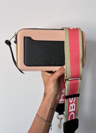 Marc jacobs snapshot pink / yellow logo новинка стильна трендова сумочка марк джейкобс рожева персикова женская розовая персиковая сумка тренд8 фото