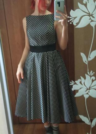 Дизайнерське ретро плаття на випускний