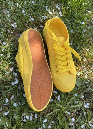 Жовті кеди жовті кеді / в наявності