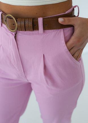 Женские брюки с поясом свободного фасона розового цвета m4 фото