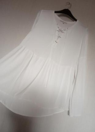 Белая блуза рубашка с паской и рукавами колокол1 фото