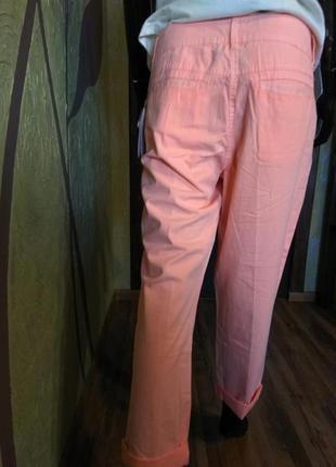 Нереально крутые флюоресцентные джинсы7 фото