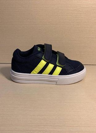 Дитячі кросівки 23 розмір, adidas vs set cmf inf2 фото