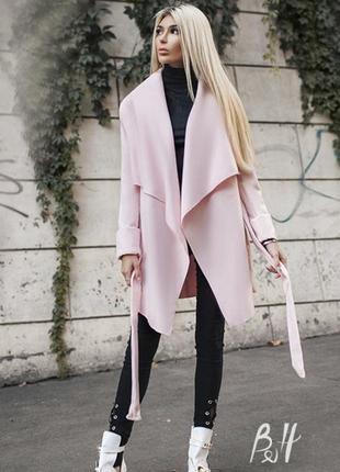 Розове пальто